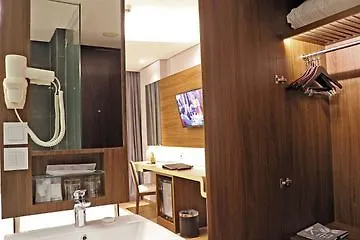 Отель Infinity8 Bali Джимбаран